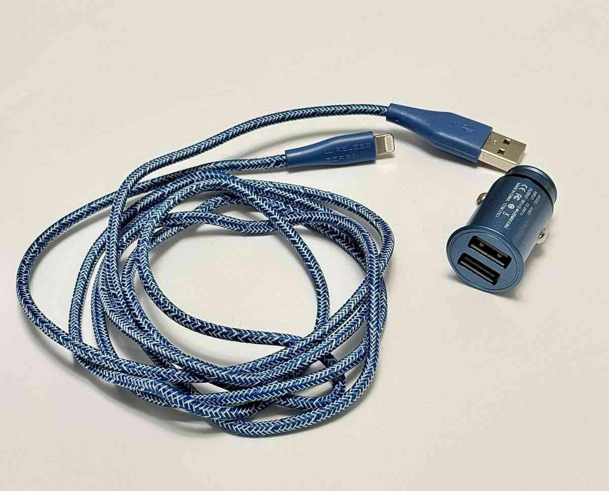 Metal Dual Car Charge Adapter and 6ft Braided Cable