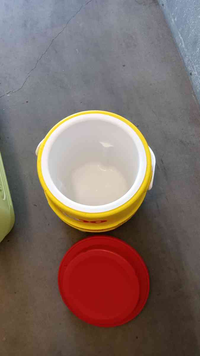 the 3 ice cooler different size