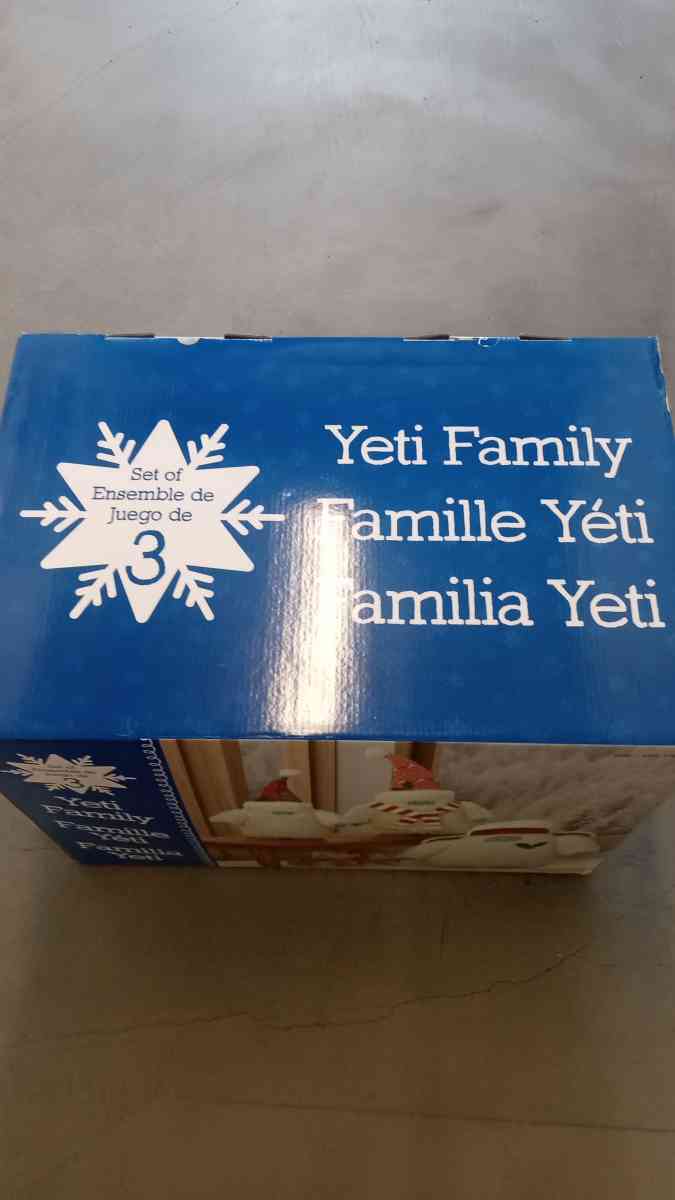 Christmas set of ensemble yeti family