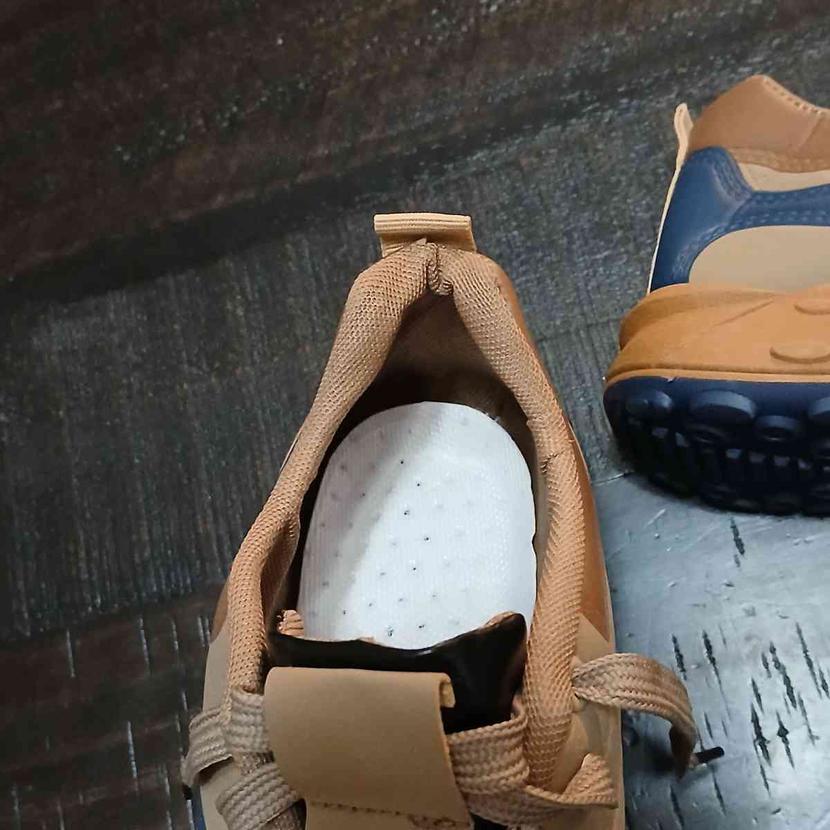 Air tan and blue unisex sneakers