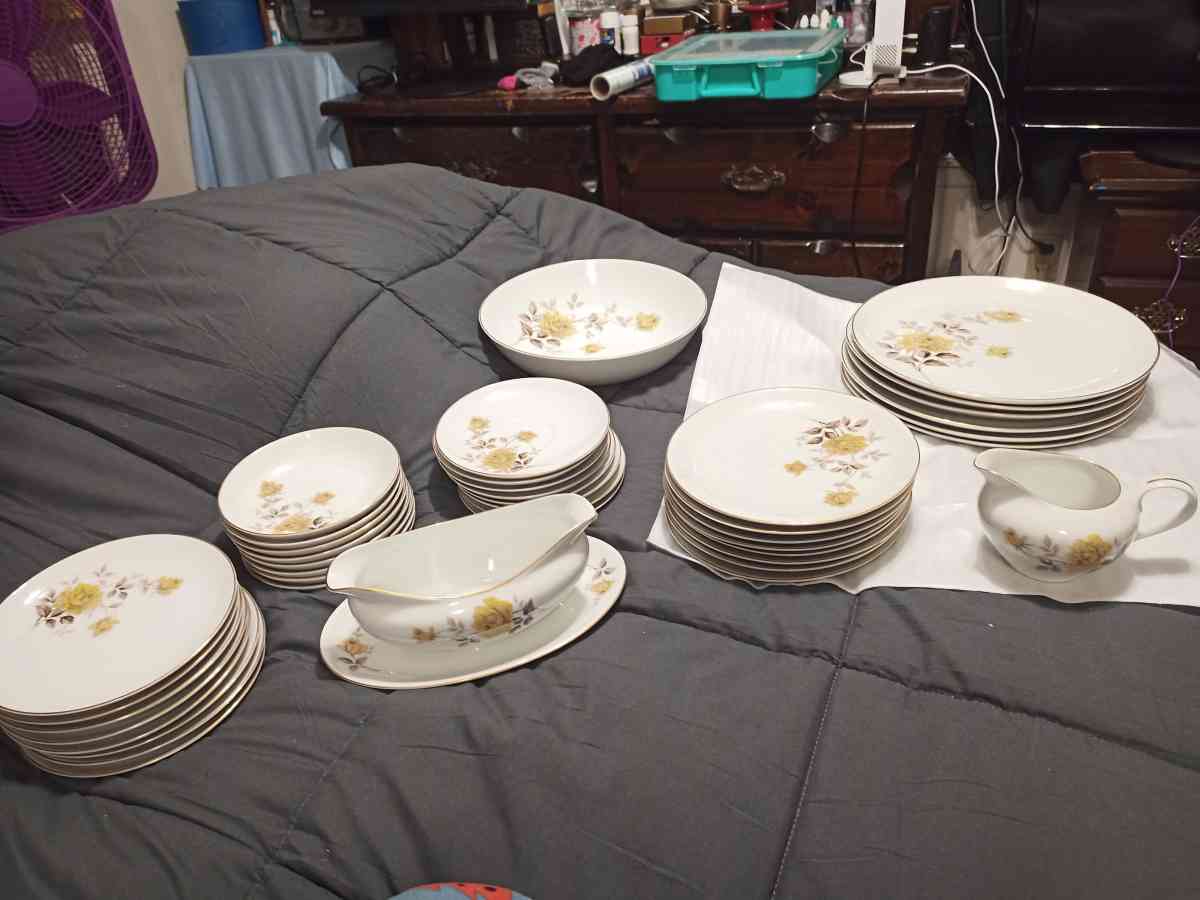 style house Valerie fine China