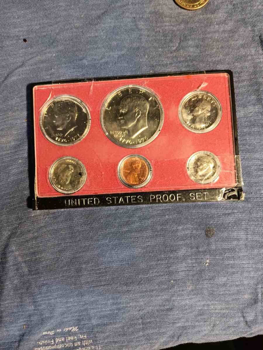 1975 United States Mint Proof Set in