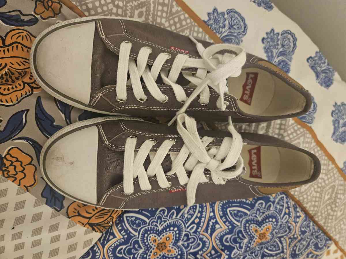 Levis Stan 80 Canvas Sneakers Gray Size 7