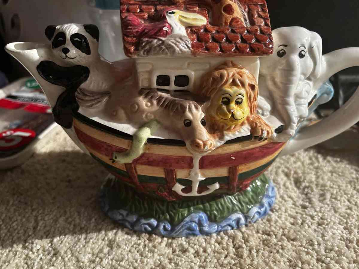 Collectible Vintage Teapot