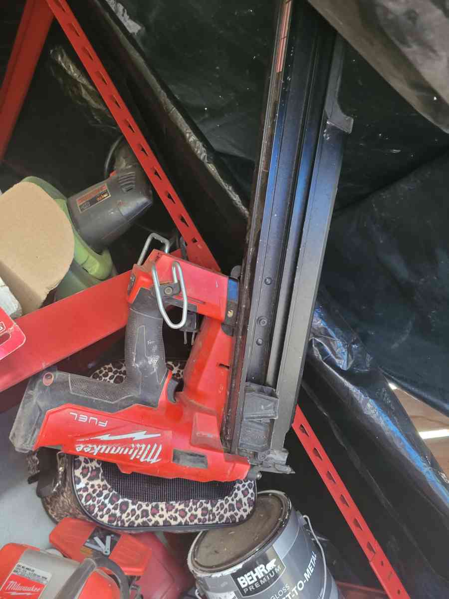 milwaukee 12  miter saw framing nailer and finishing nail gu