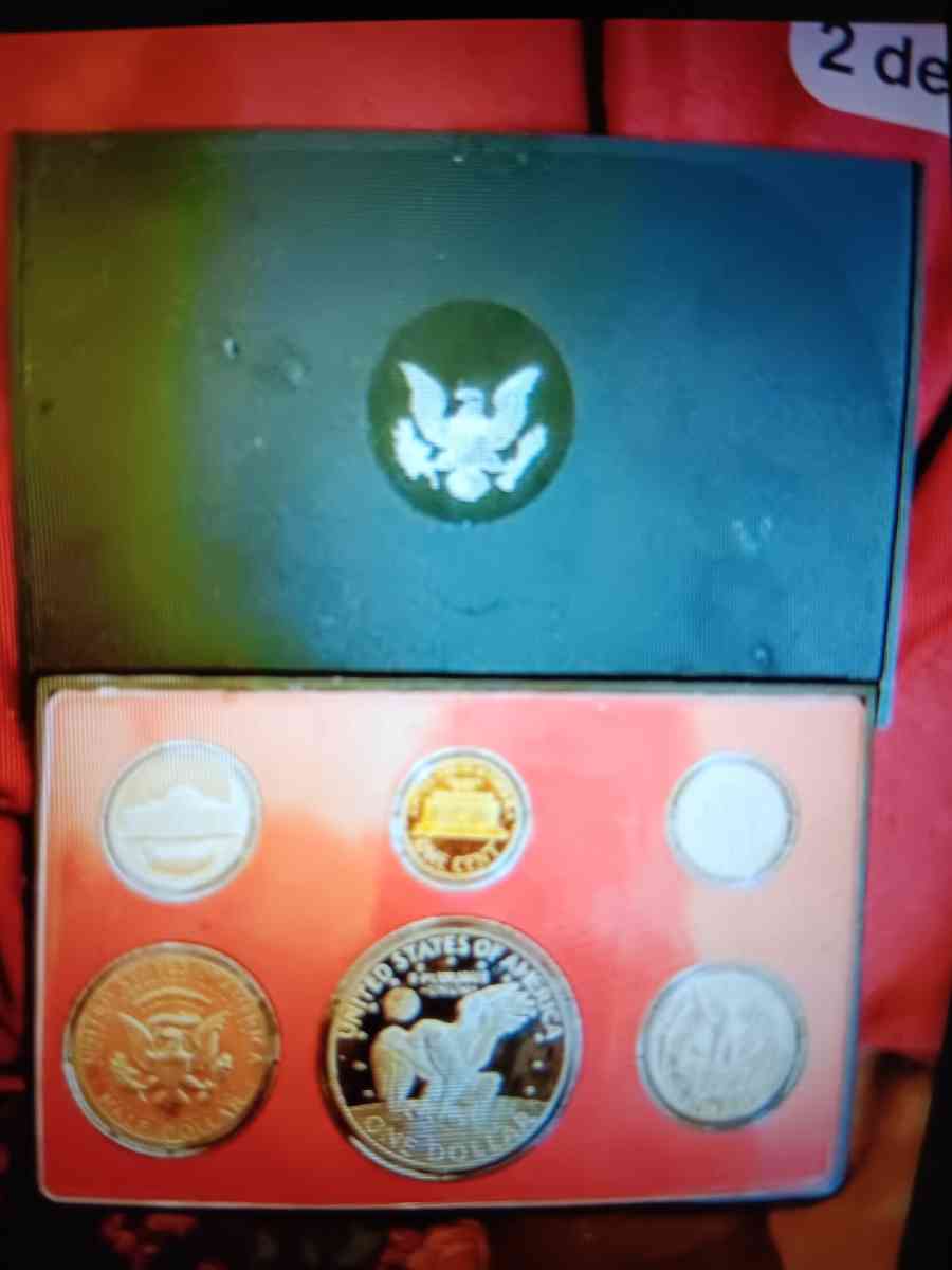 1975 United States Mint Proof Set in