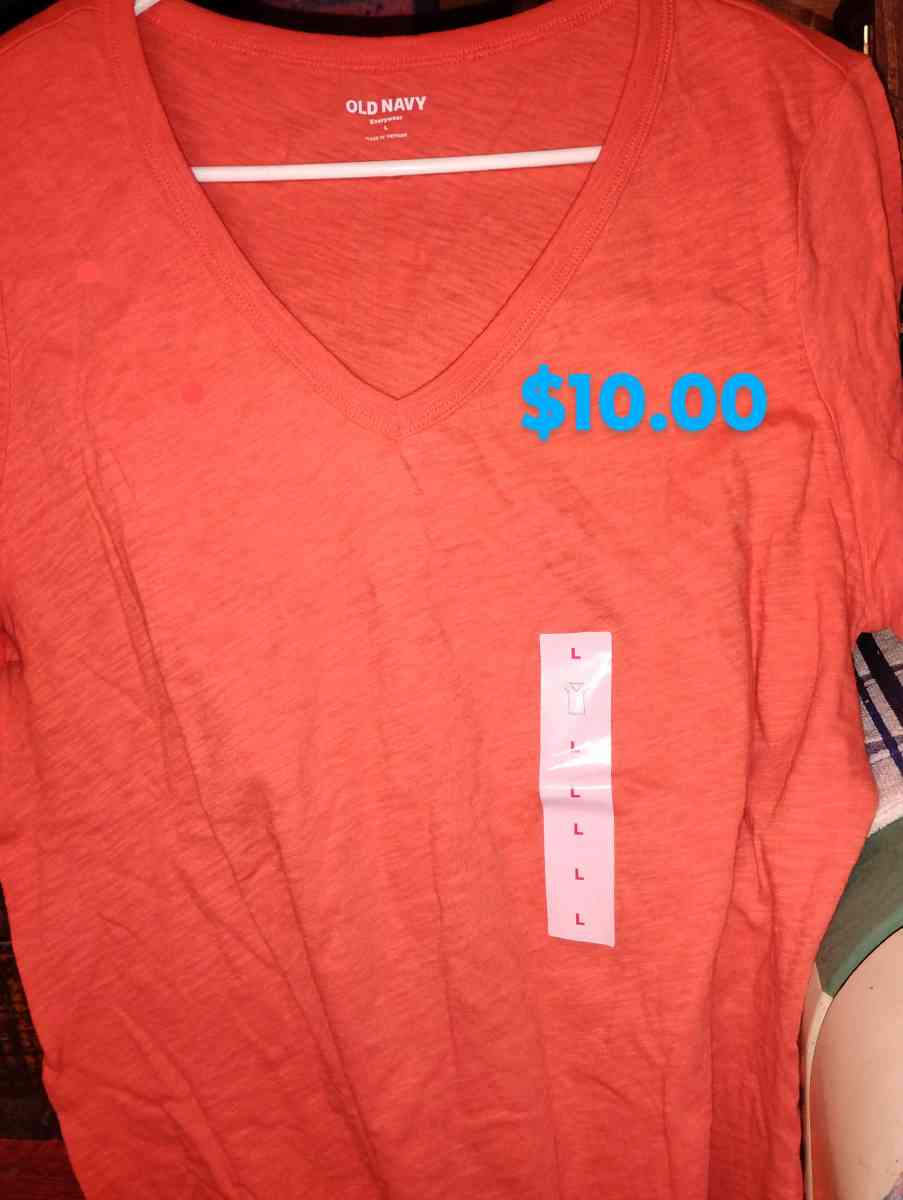 old navy shirt