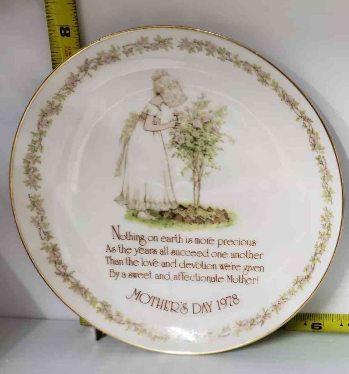 Commemorative Mothers Day 1978 Plate Holly Hobbie American G