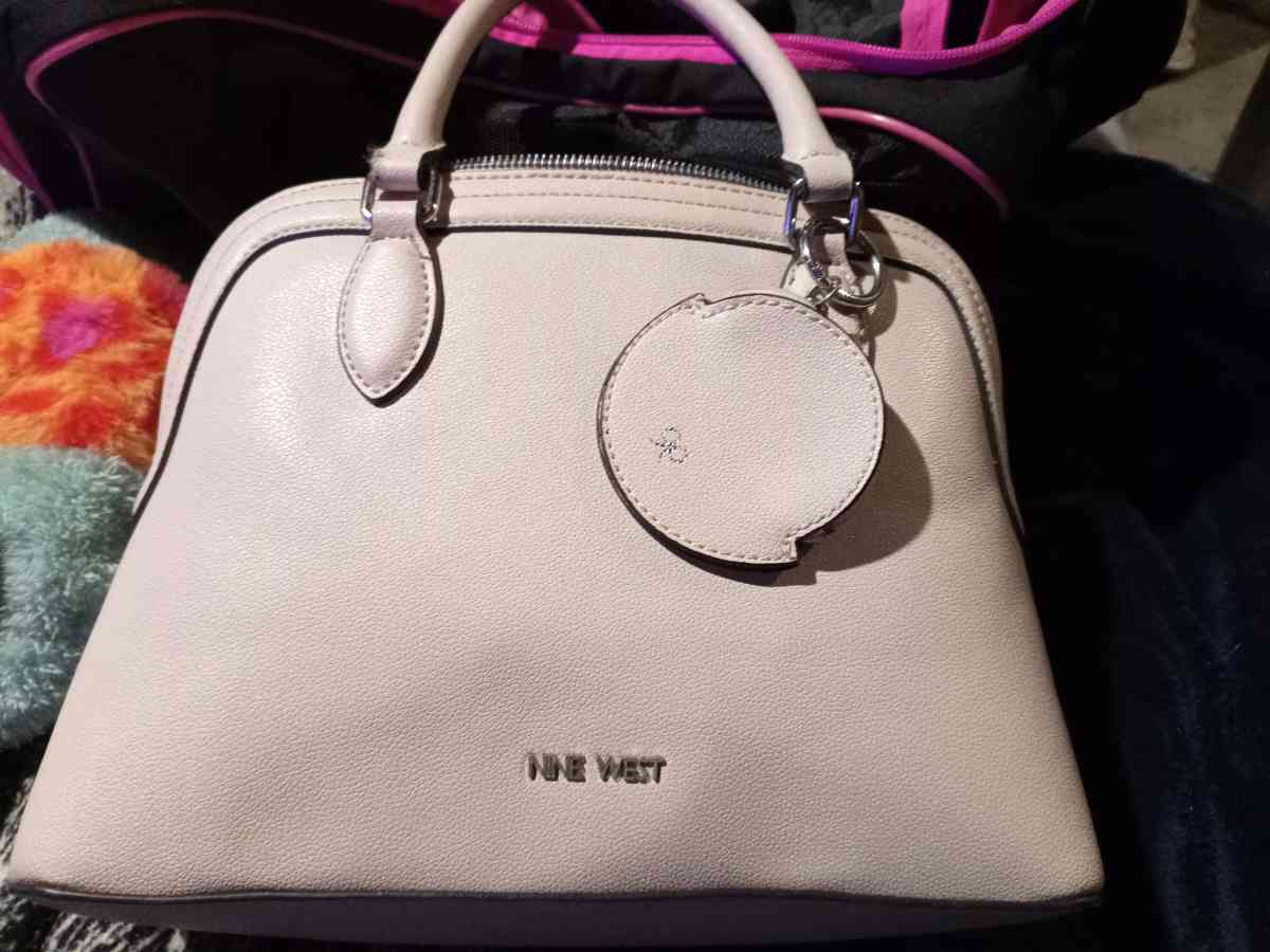 nine West hand bag