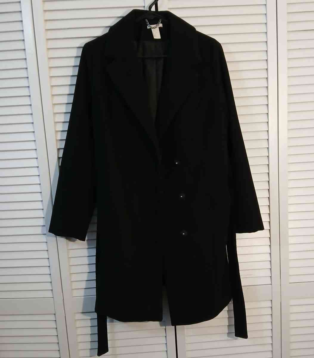 H and M MaternityBlackCoat for women size S