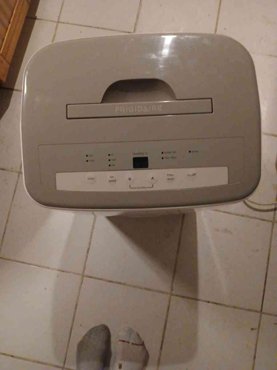 Frigidaire 70 pint Dehumidifier