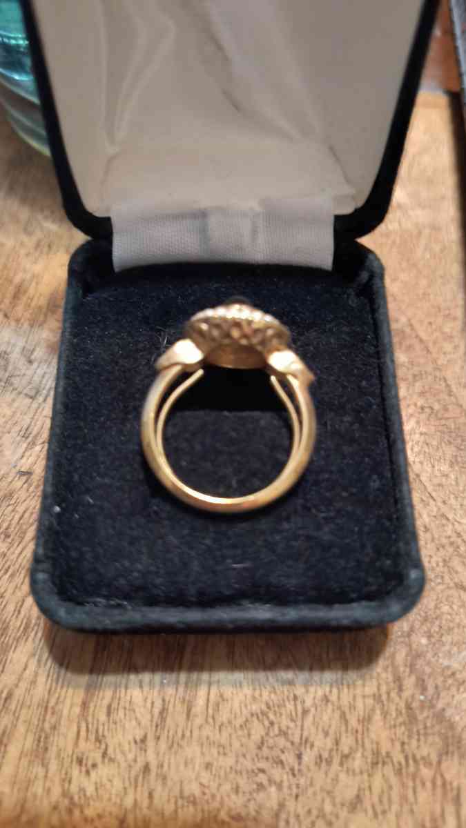 Vintage Avon Ring