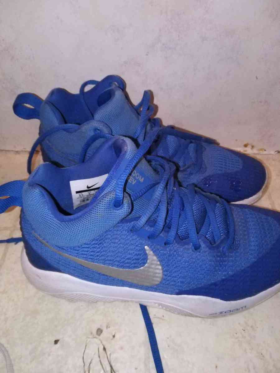 us 6 5 Nike zoom REV