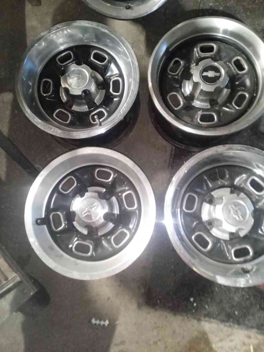 4 GM Chevy rims