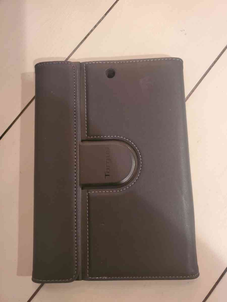 Targus  VersaVu Slim 360 Polycarbonate Folio for 79 iPad   M