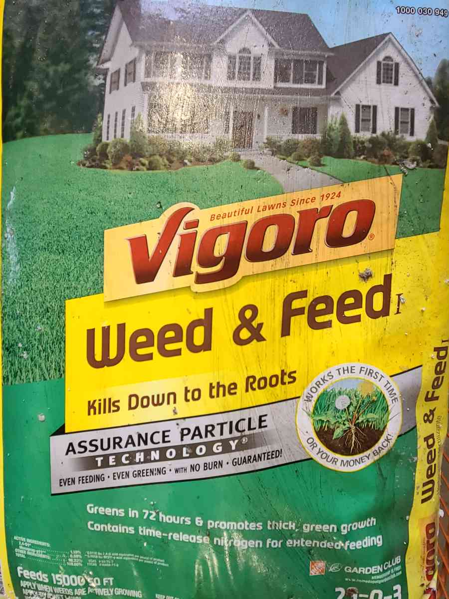 Vigoro weed n feed lawn Fertilizer