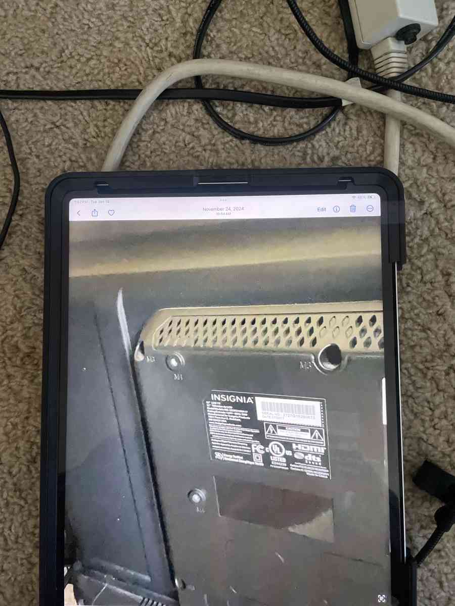 32 inch insignia Smart TV