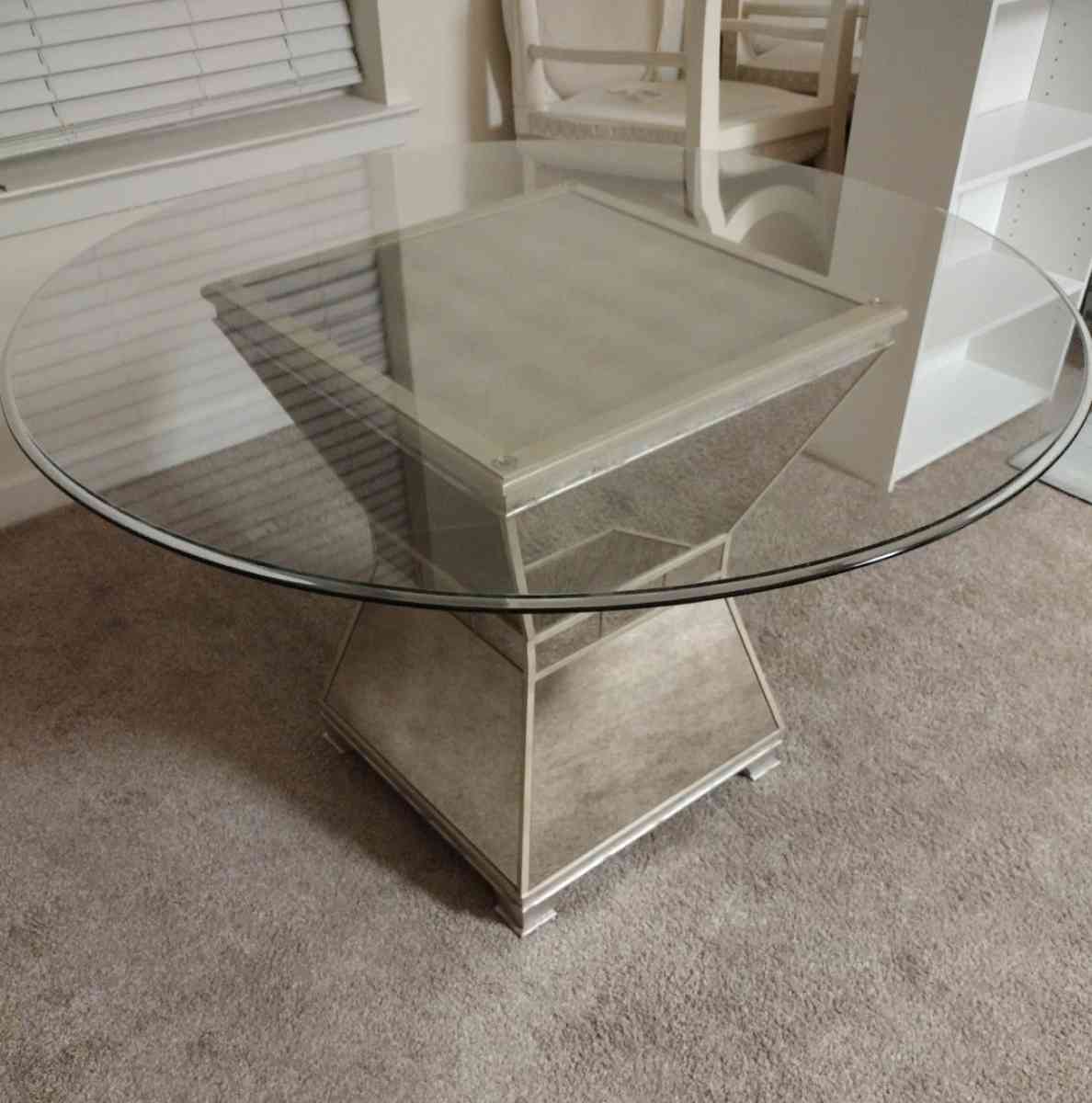 Dinning Table