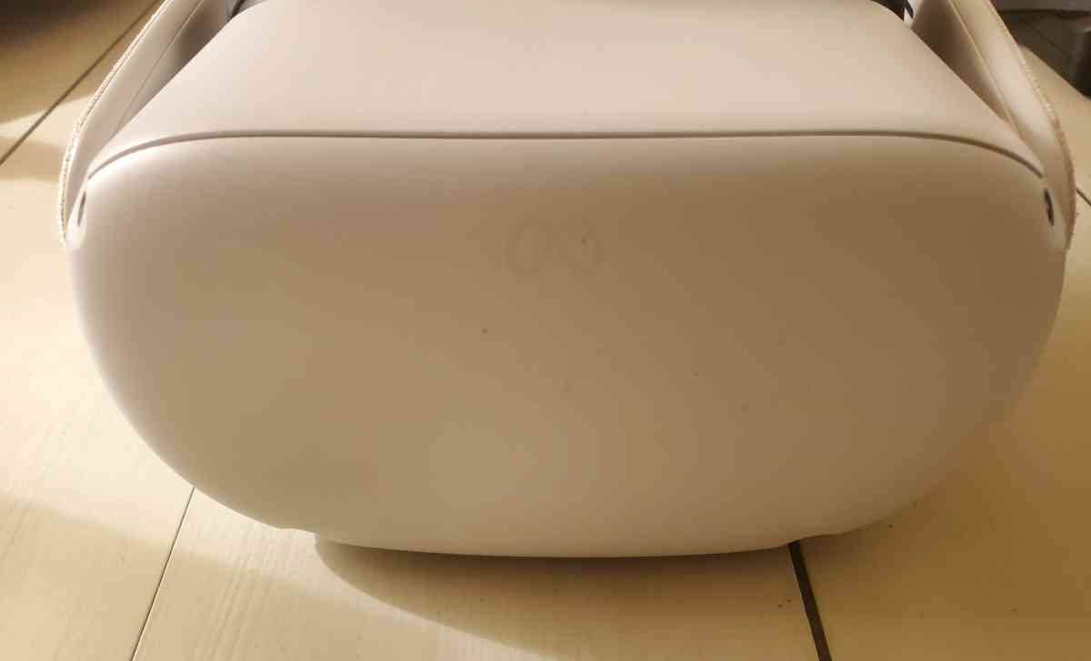 Meta  Oculus Quest 2 VR Headset Bundle  256GB  White  With A