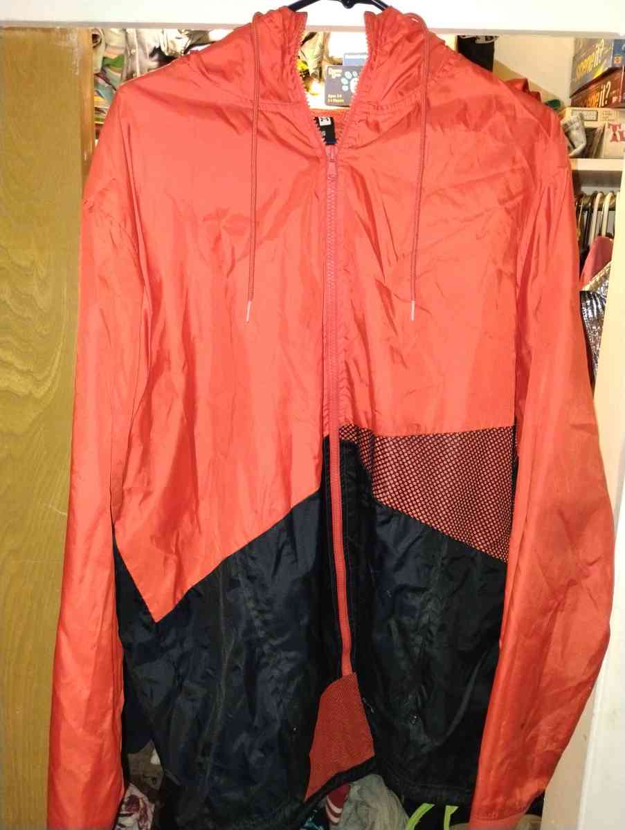 Under Armour Windbreaker