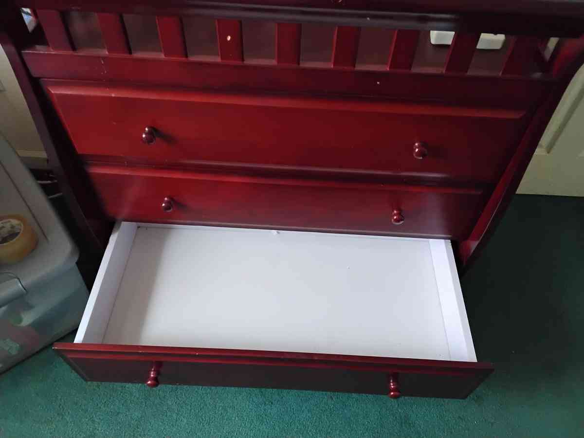 Nice Baby Changing Station with 3 Drawers Very Clean New