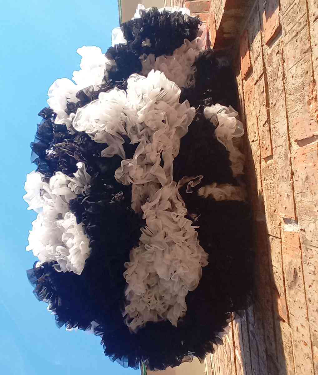 6yrs Houndstooth TuTu Pettiskirt EUC Button Cinchers