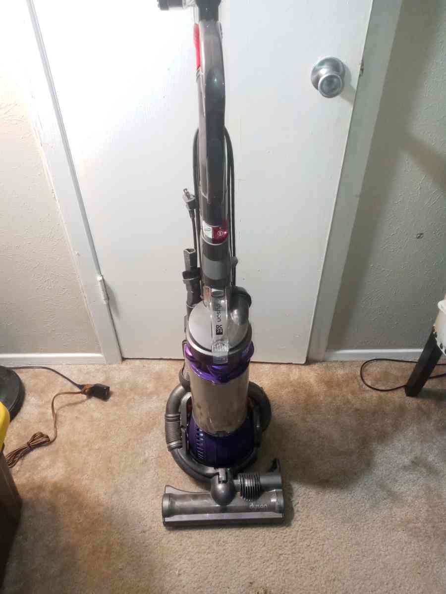 Dyson bagless vacuum cleaner