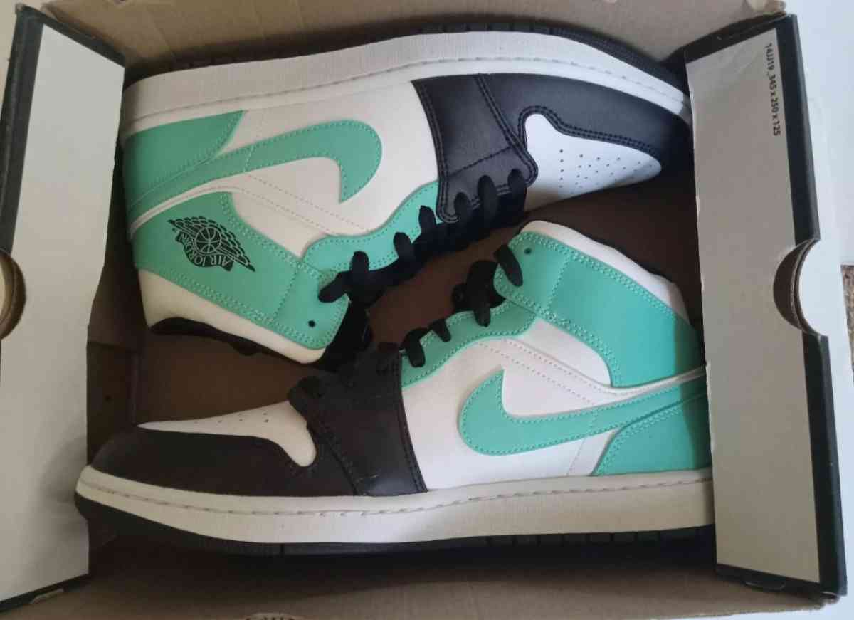 Jordan 1 Mid tropical size 12