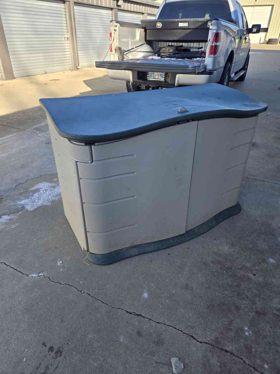 Outside container with lock and key