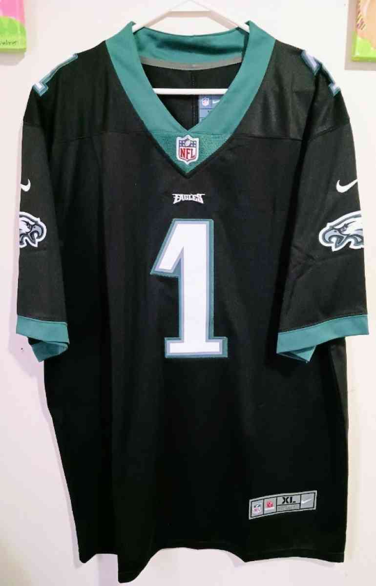 Jalen Hurts Eagles black jersey XL or Large Stitched