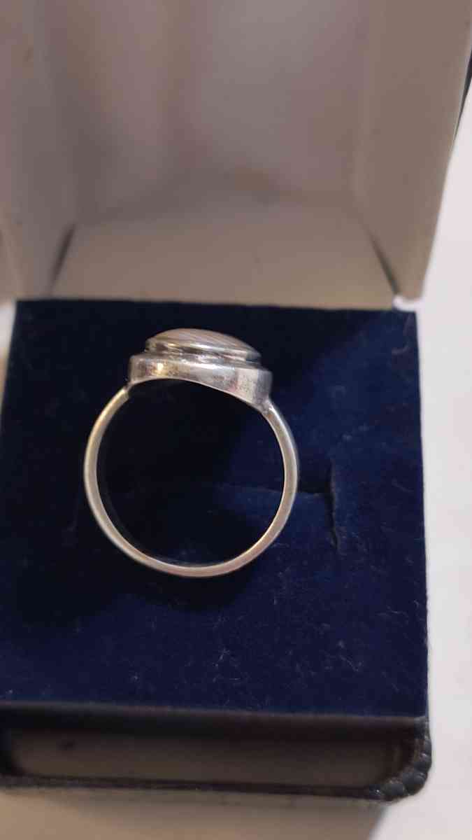 Vintage Avon Mother of Pearl Ring