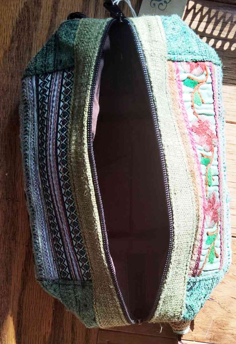 Womens medium size NWT Fashion Compassion Handcrafted Ethnic