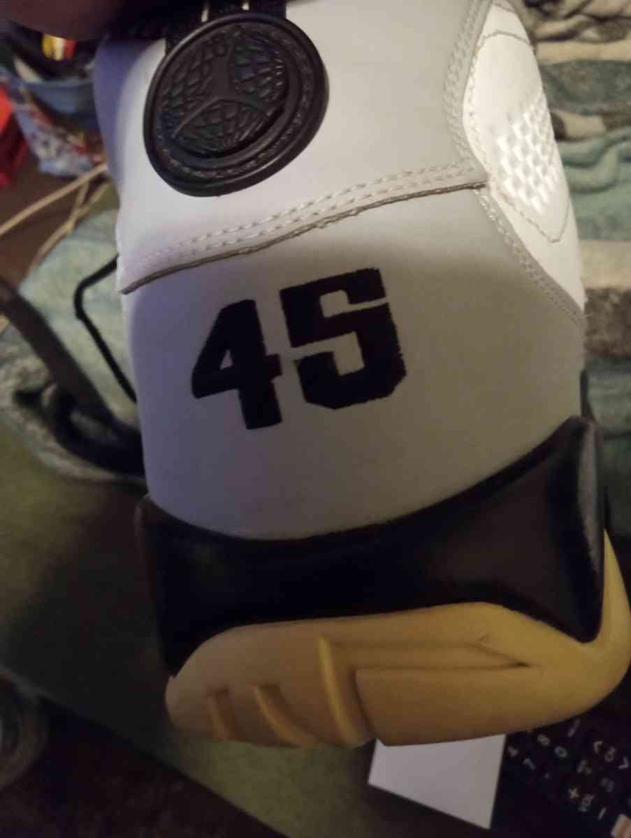 Rare Birmingham 45 Jordans 1993 size 12