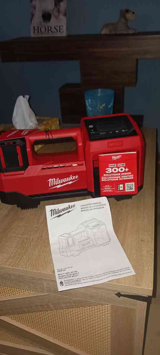 Milwaukee air compressor brand new never used Straight Out o