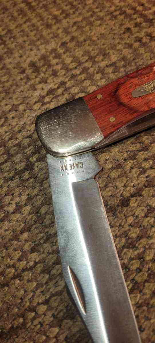 Case 189 Folding Hunter 525 Jigged Brown Staminawood Handles