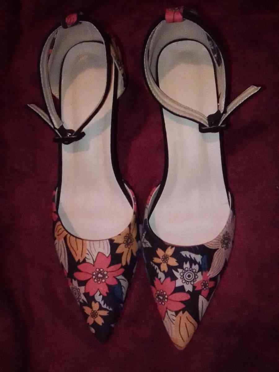 floral hells never worn