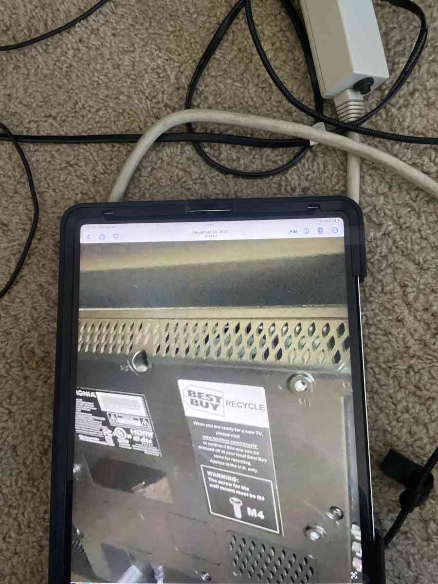 32 inch insignia Smart TV