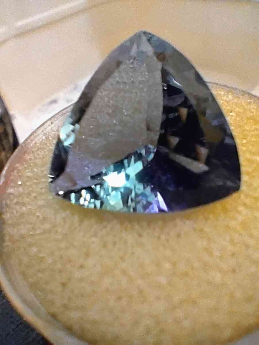 color changing sapphire natural