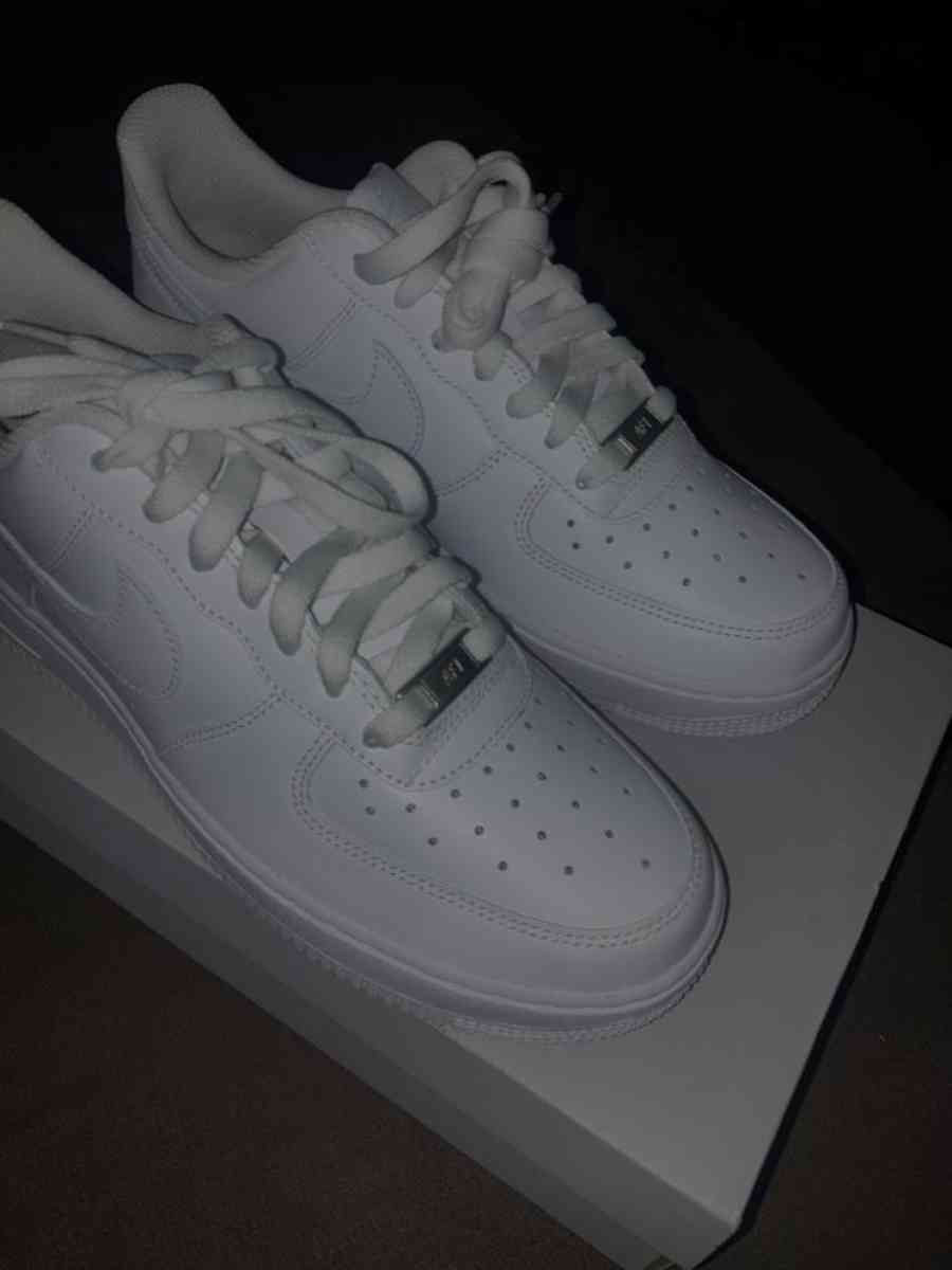 white Air forces 1s