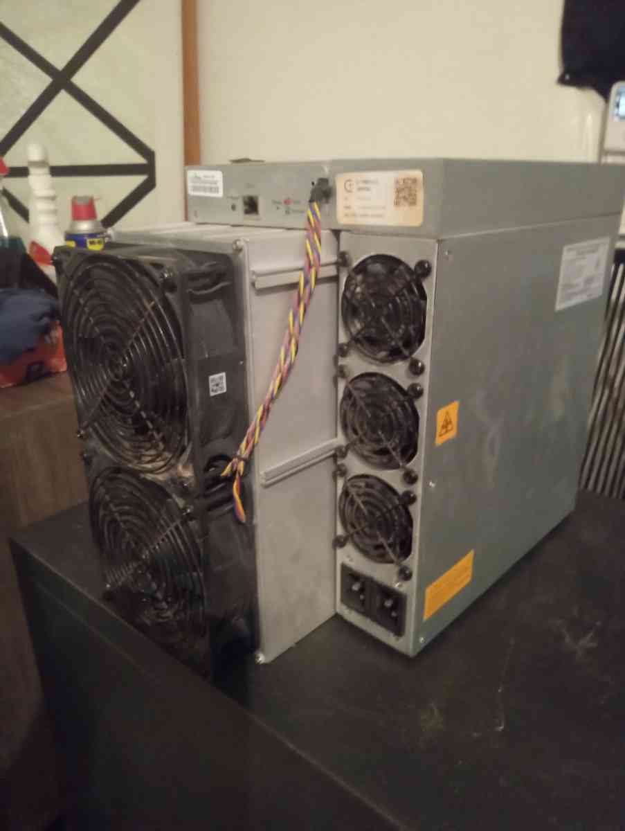 BITCOIN MINING RIGS