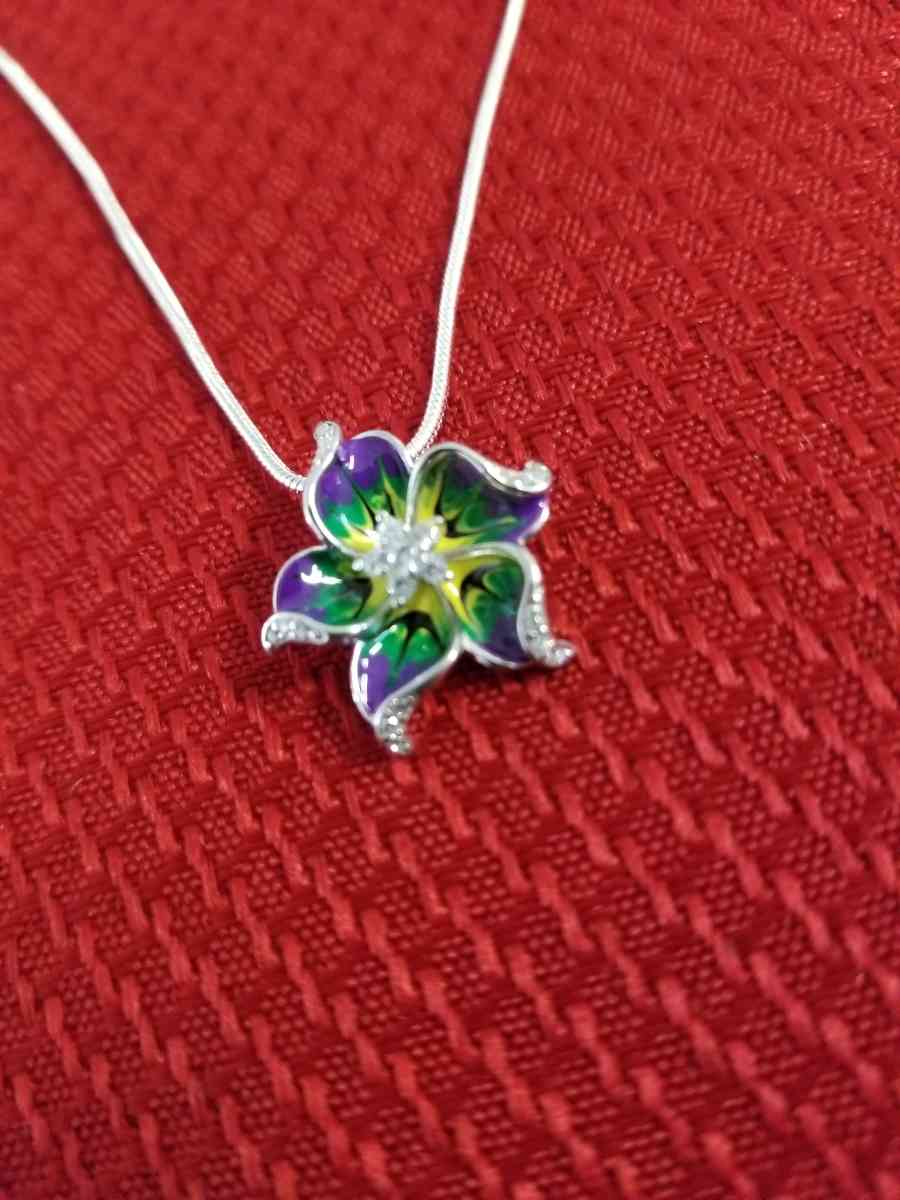 Sterling Silver color Flower Pendant