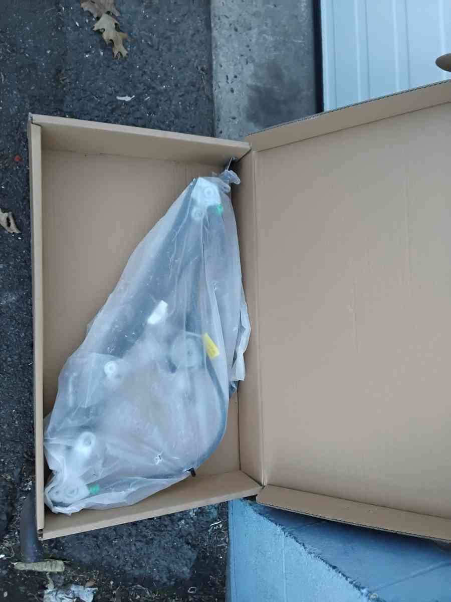 2001 To 2003 Dodge or Chrysler Caravan Window Regulator