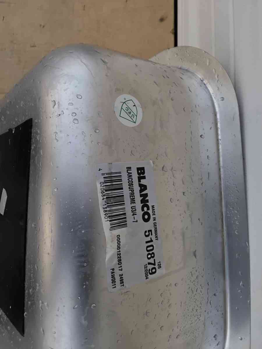 Nice Stainless Steel  Bar or Island Sink 17 X 15 Like New