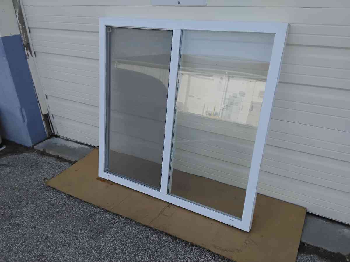 Nice White Window Double Locking 48 X 47 Very Clean Like New