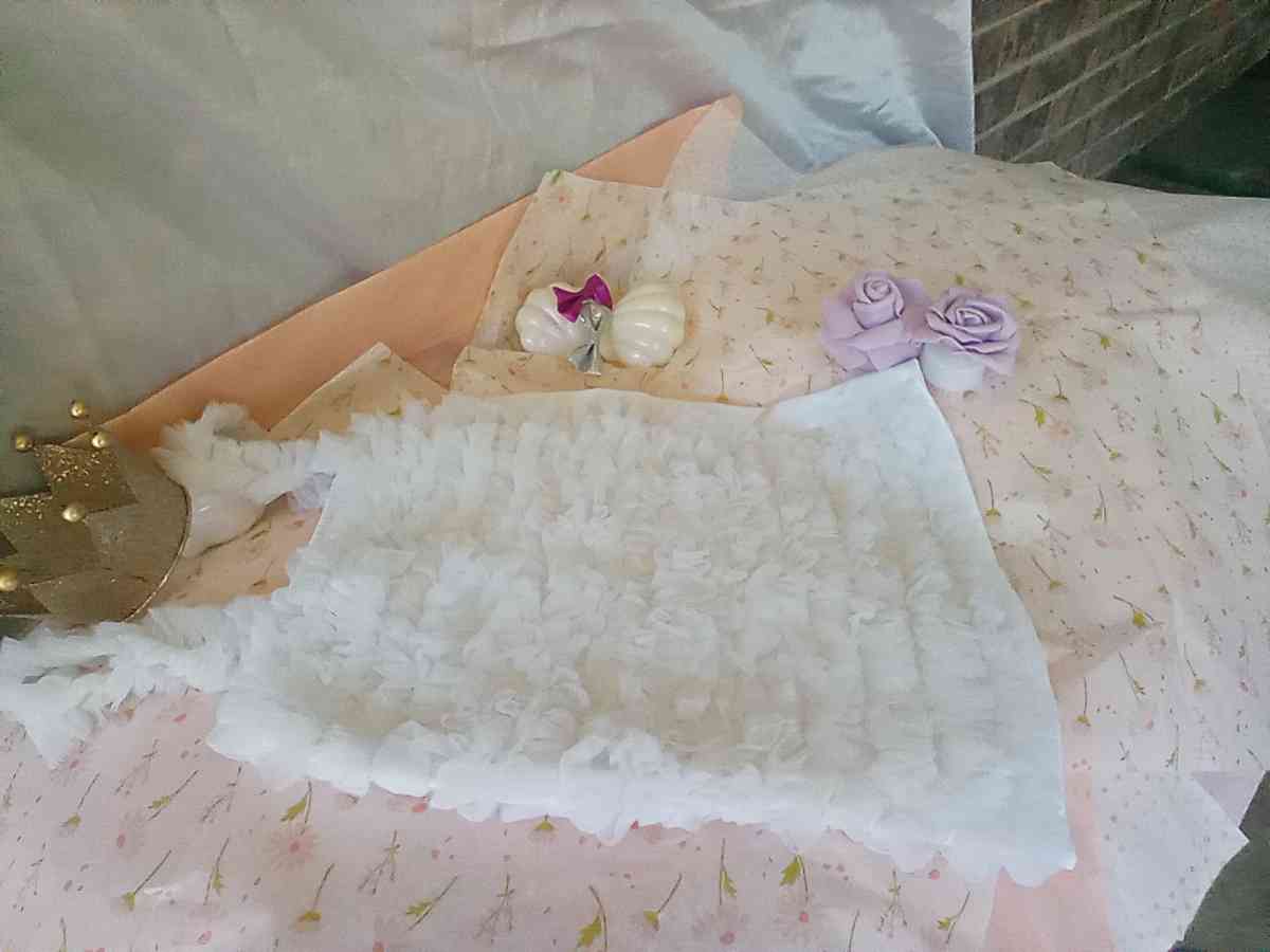 White Dance Wear Tank Ruffles EUC