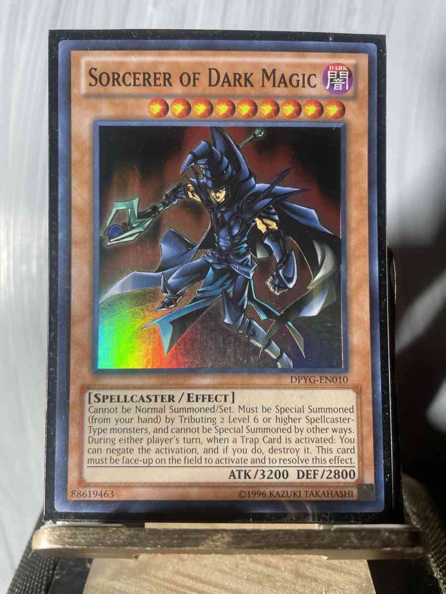 SORCERER OF DARK MAGIC YuGiOh Trading card