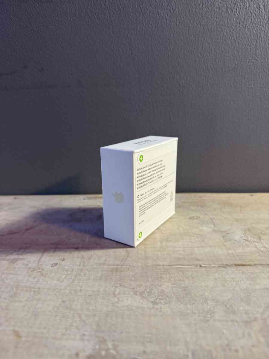 Brand New Apple Airpods 4th Generation With Active Noise Can