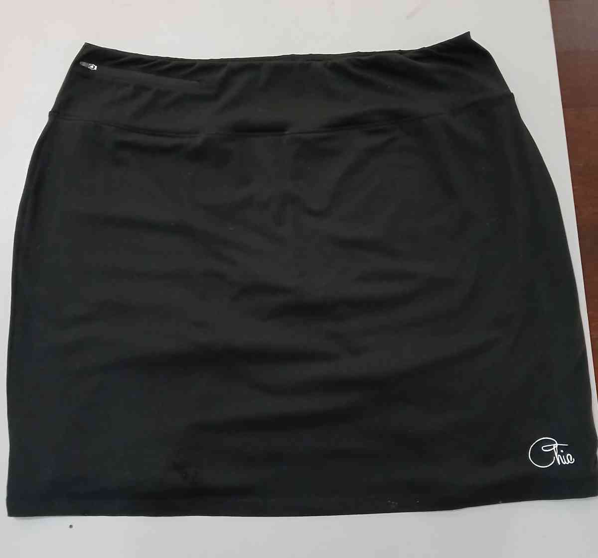 Chic Black Skort for Women Size 24
