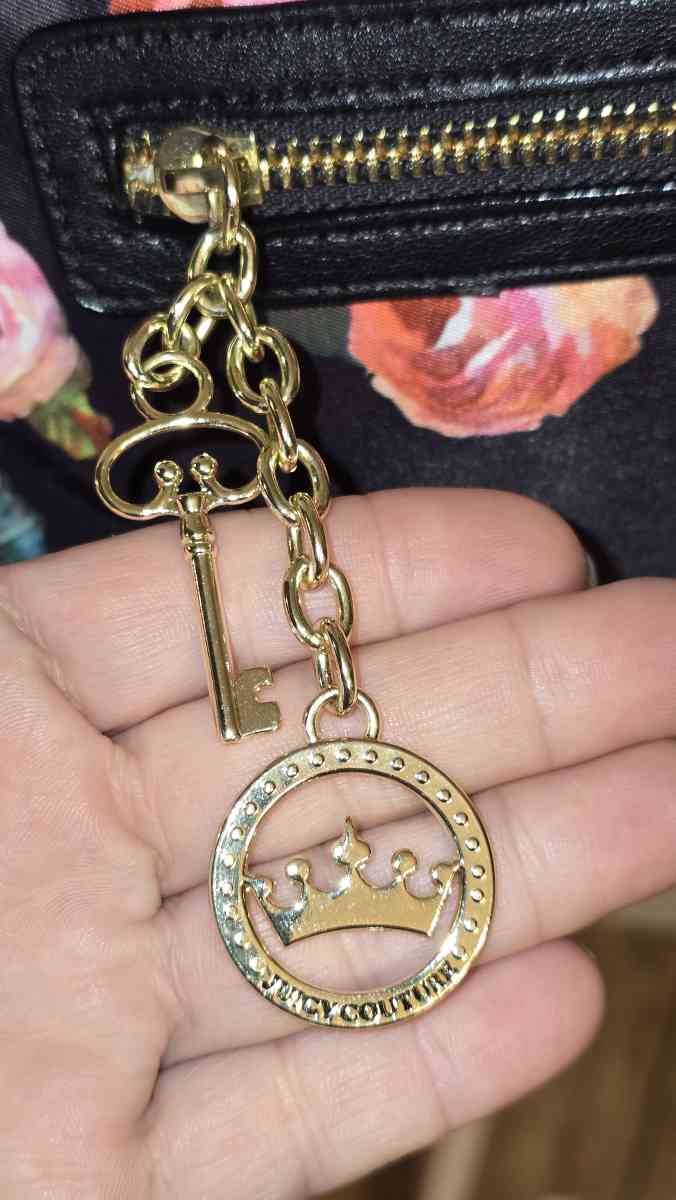 Juicy Couture Oversized Crossbody Purse