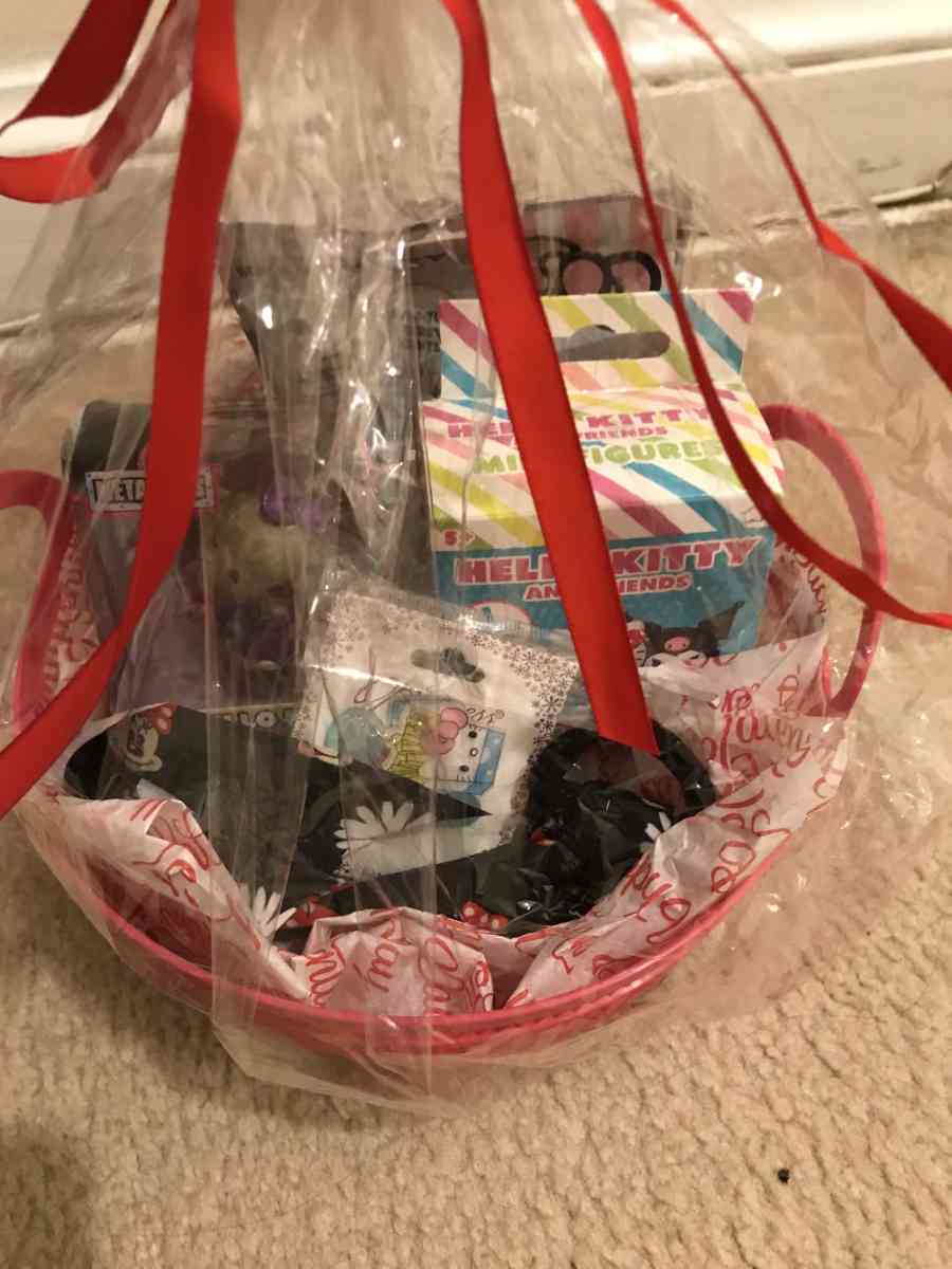 handmadeValentines Day basket